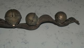 ANTIQUE STRAND OF LARGE HORSE BRASS SLEIGH BELLS ON LEATHER STRAP 3