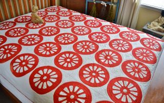 Antique Hand Stitched Cutwork Wagon Wheel Signature Quilt