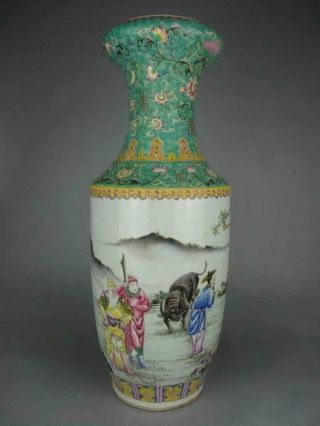 A Large Chinese porcelain famille verte Figure pattern Vase 61cm 3