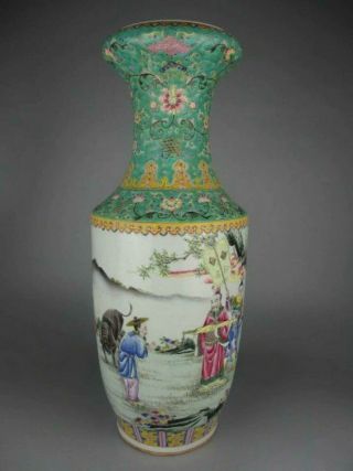 A Large Chinese porcelain famille verte Figure pattern Vase 61cm 4