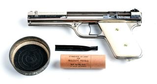 VINTAGE.  1937 SHARPSHOOTER BULLS EYE BULLSEYE MFG CO METAL PISTOL GUN ORIG W/BOX 5