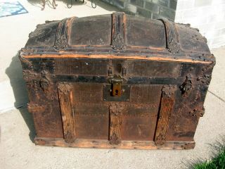 Antique Victorian Domed Top Steamer Trunk Chest treasure Stagecoach Chest 1800 ' s 3