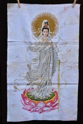 Antique / Vintage Chinese White Embroidered Textile / Fabric / Cloth w Guan Yin 2