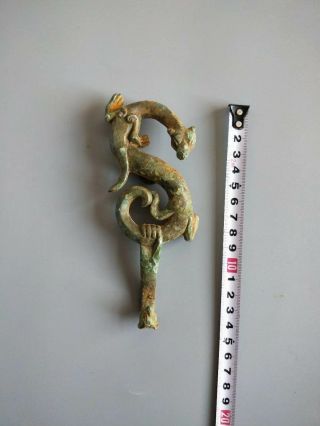 China Vintage Warring States Period Bigwigs Cloth Hook Bronze Dragon Statue Belt
