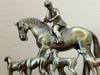 SOLID SILVER MODEL OF MASTER AND HOUNDS 10