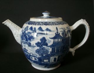 Chinese 18th C Qianlong Blue And White Nanking Style Porcelain Teapot Vase