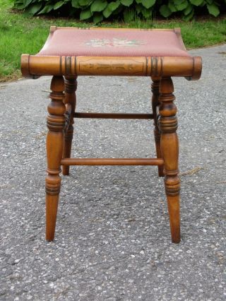 Vintage L Hitchcock Colonial Maple Stenciled Needlepoint Foot Stool Vanity Bench 6