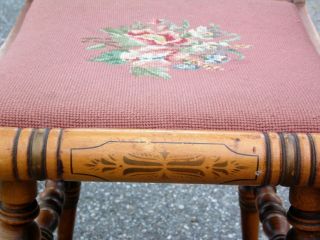 Vintage L Hitchcock Colonial Maple Stenciled Needlepoint Foot Stool Vanity Bench 8