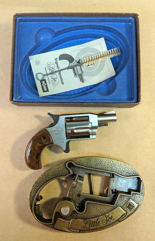 Little Joe blank/flare pistol with buckle holster.  5 shot revolver 2