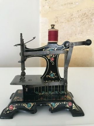 MAGNIFICENT ANTIQUE TOY SEWING MACHINE MULLER N° 3 1900s SPLENDID 3
