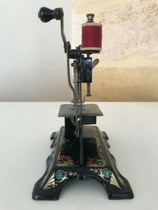 MAGNIFICENT ANTIQUE TOY SEWING MACHINE MULLER N° 3 1900s SPLENDID 5