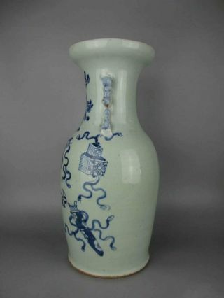 Chinese antique porcelain blue and green Decorative pattern Vase 3