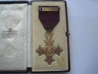 MOST ORDER OF THE BRITISH EMPIRE MEDAL,  OBE,  GARRARD & CO,  1919 HALLMARK 3