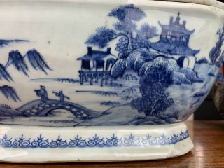 large antique chinese blue and white tureen 5