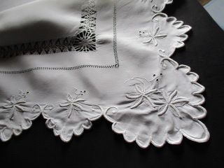 Stunning Antique French Pure Linen Trousseau Sheet.  Scalloped Return,  Embroidery 7