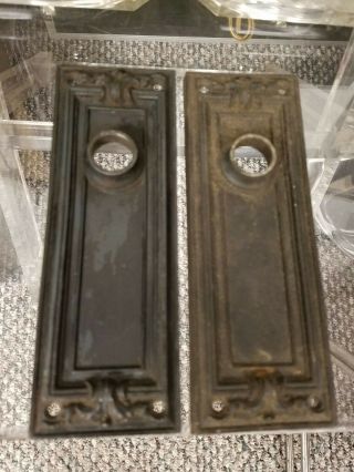 Rare 2 Gothic Design Antique Cast Iron Door Knob Back Plates Russwin Ceres 941