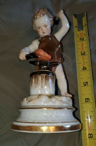 C1880 Scarce Meissen Porcelain Figurine Cherub Cupid Forging Heart L114