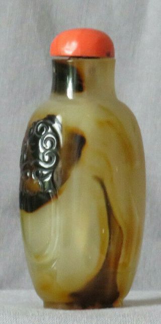 BANDED AGATE SNUFF BOTTLE QING DYNASTY,  18TH / 19TH CENTURY lion - mask handles 7
