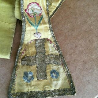 Rare 18th century French Brocade Silk & Gold Thread Embroidery Chasuble Textile 2