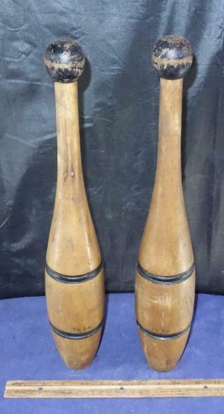 Antique Pair Wood Juggling Pins Indian Clubs Carnival Circus Club Exercise 1.  5lb
