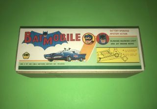 Batman BATMOBILE MIB 12 