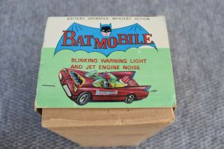 SCARCE BATMAN BATMOBILE & ROBIN BATTERY OP.  CAR TOY TAIWAN 7