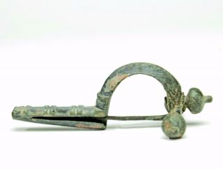 Roman bronze ' crossbow ' brooch: Circa 4th century BC. 2