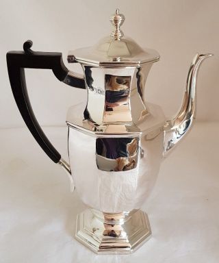 George V Sterling Silver Coffee Pot.  London 1918.  By Goldsmiths & Silversmiths Co.