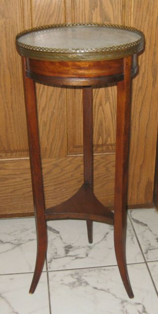 LATE 19th cent.  FRENCH SMALL SIDE TABLE,  MARBLE TOP W.  BRONZE ORMOLU 6