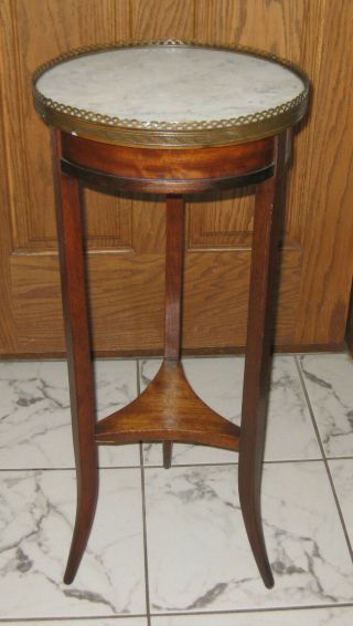 LATE 19th cent.  FRENCH SMALL SIDE TABLE,  MARBLE TOP W.  BRONZE ORMOLU 7