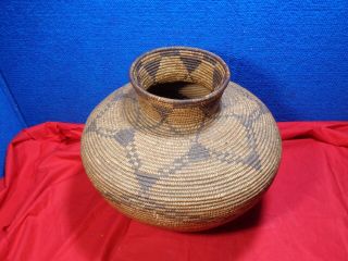 Large Antique Native American Indian Woven Basket 10