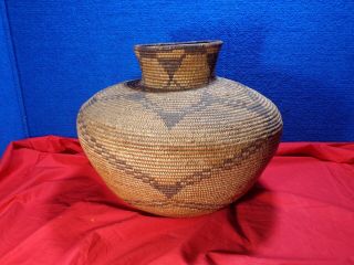LARGE ANTIQUE NATIVE AMERICAN INDIAN WOVEN BASKET 10 7