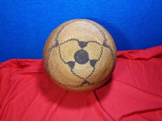 LARGE ANTIQUE NATIVE AMERICAN INDIAN WOVEN BASKET 10 8