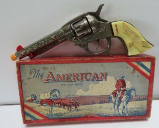 Kilgore Amerian Cast Iron Cap Gun In Two Piece Box