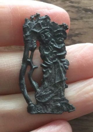 Medieval.  15th Century.  Pewter Pilgrim’s Badge Of The Madonna And Child.
