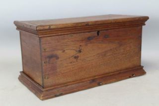 RARE 18TH C PA MINIATURE BLANKET CHEST WITH TILL IN WALNUT IN GRUNGY OLD SURFACE 3