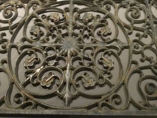 Large Vintage/Antique Victorian Ornate Cast Iron Grate Decorative Floor 4