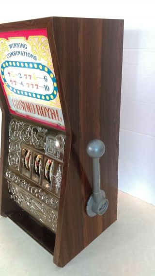 Vintage Toy 70 ' s Waco Casino Royal 25 Cents Lighted 3 Reel Slot Machine Bank 20 