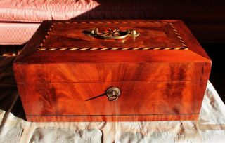 American Late Federal Period Mahogany Compass Rose Inlaid Jewelry Box c.  1850 2