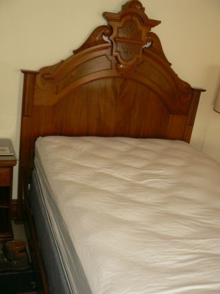 Gorgeous Victorian Carved High Back Bed Headboard With Footboard 61” X 78” X 76”