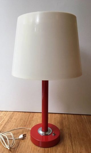 Gerald Thurston Lightolier Modernist Red Mid Century Modern Table Lamp Eames