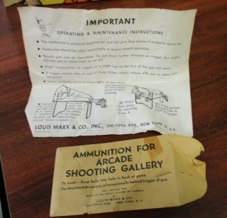 VINTAGE 1960 ' s MARX FRED FLINTSTONE WIND UP MECHANICAL SHOOTING GALLERY & BOX 2