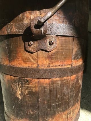 Antique/Vintage Primitive Wood Well Bucket Iron Handle and Banding 11
