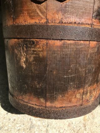 Antique/Vintage Primitive Wood Well Bucket Iron Handle and Banding 7