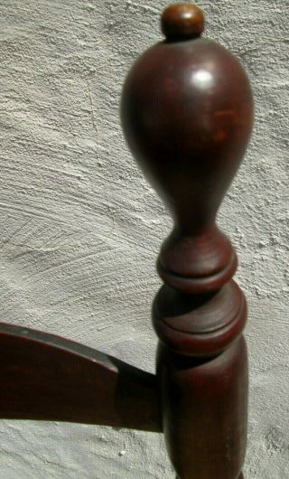 ANTIQUE AMERICAN SIGNED LADDER BACK SAUSAGE TURNED CHAIR OLD PATINA CIRCA 1760 5