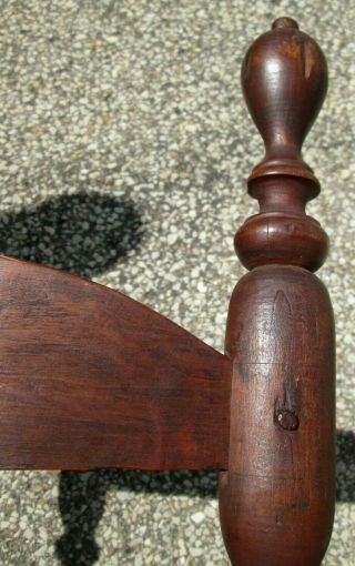 ANTIQUE AMERICAN SIGNED LADDER BACK SAUSAGE TURNED CHAIR OLD PATINA CIRCA 1760 6