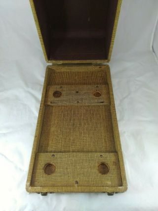 Vintage Victor Champion Hand crank 8 row adding machine with carry case 8