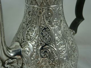 PRETTY VICTORIAN silver COFFEE POT,  1879,  427gm 8