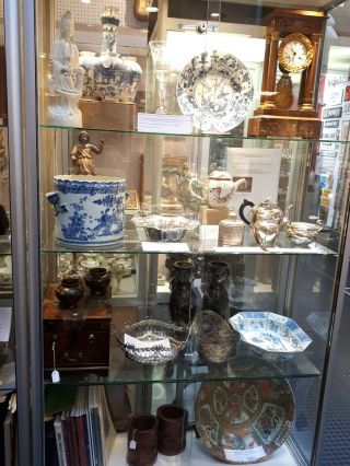 Antique Rare Chinese Porcelain Jardiniere - Qianlong 18th.  century 12