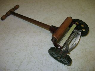 1920 ' s arcade cast iron push lawn mower rare 4